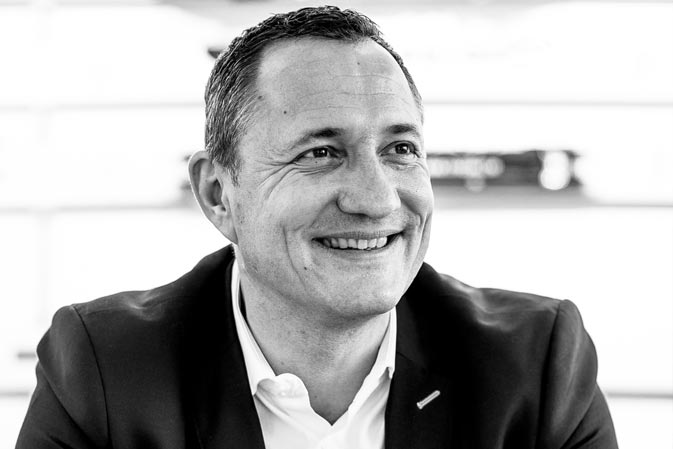 elipsLife - Stöckli Swiss Sports AG mit 250 Mitarbeiter