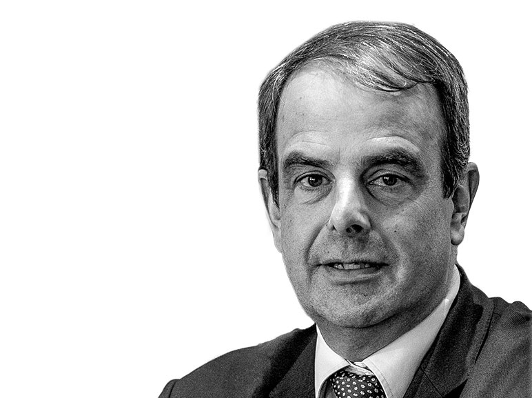 A cropped teaser picture showing the head of Gerhard Pfister.