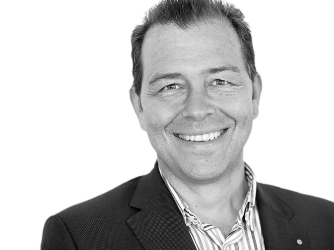 A cropped teaser picture showing the head of Marco Beng.