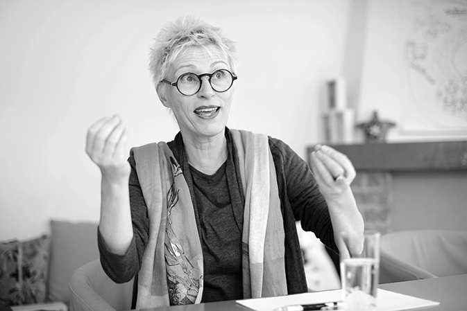 Gabriela Manser in an elipsLife echo interview 